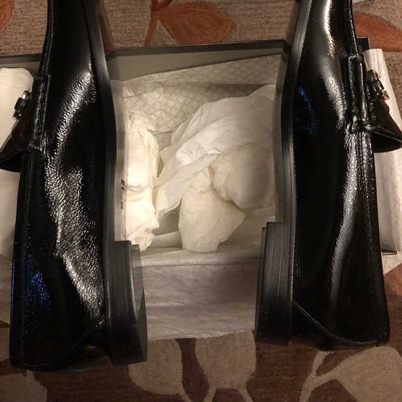 Gucci Loafers with Buckle and complimentary dust bag Brand New Authentic - Picture 4 of 16